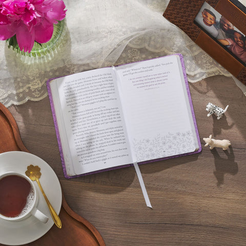Moments of Grace for Grandmas: Stories and Scriptures Purple Faux Leather Gift Book
